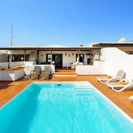 Cielos By Playa Blanca (Lanzarote)